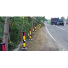 Patok Pipa Pembatas keamanan jalan raya tiang delineator besi Stick Cone 1