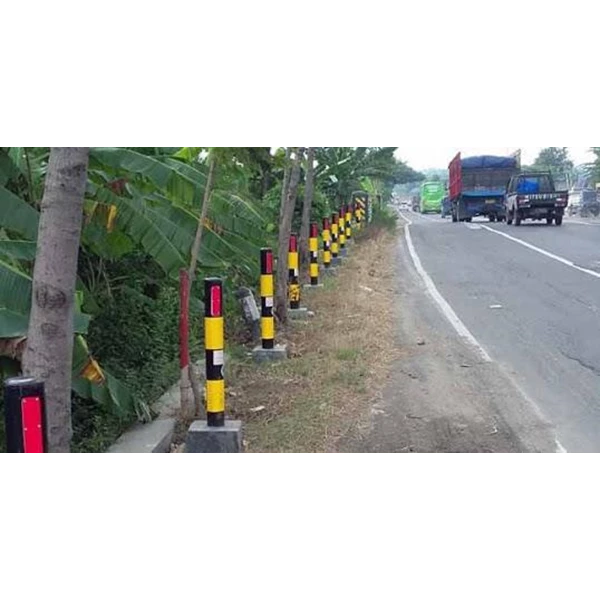 Patok Pipa Pembatas keamanan jalan raya tiang delineator besi Stick Cone