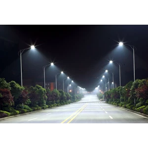 Produk Tiang Lampu Jalan Solusi Penerangan Jalan yang Aman dan Efisien